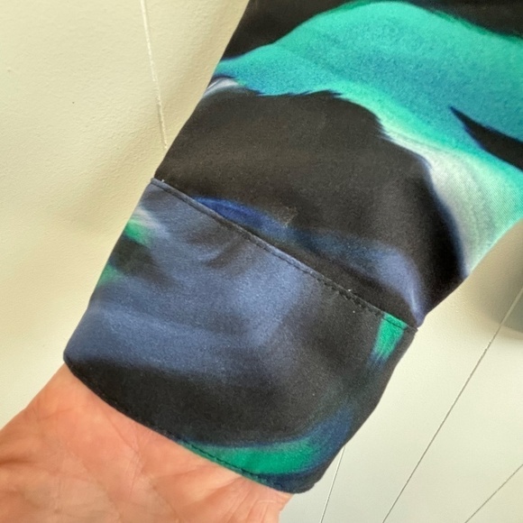 Calvin Klein abstract multi-colour Polyester blouse roll tab sleeve size L - Picture 9 of 15